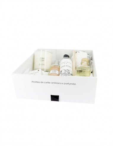 Coffret bougie 180gr + diffuseur & spray 100ml + savon 50gr + lavant 2 en 1 + 1 coeur Ambre noire