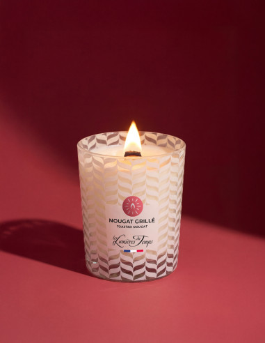 Bougie Végétale 180 g Mèche en Bois Nougat Grillé ; cires végétales, parfum de Grasse, mèche en bois crépitante.