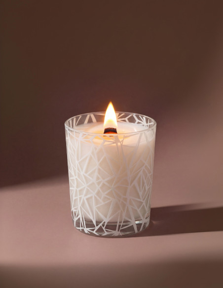 Bougie Végétale 180 g Mèche en Bois Cèdre Blanc ; design unique et réinventé de ces bougies Les Traditionnels 180 g