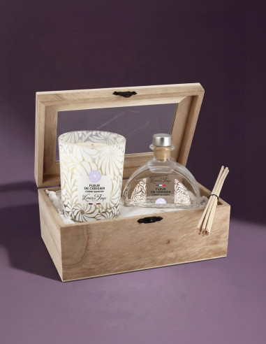 Coffret en Bois composé d'une bougie parfumée 180 g et d'un diffuseur de parfum Encrier 100 ml. Parfum Fleur de Cerisier.
