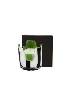 Bougie au style unique et moderne, bougie Audacieuse Verte d'une contenance de 210 g parfum Bois d'Olivier