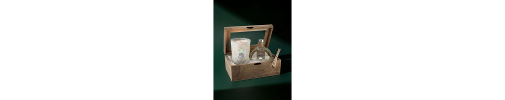 Coffret Bougie 180g et Diffuseur 100ml en Bois – 50 Parfums Cadeau